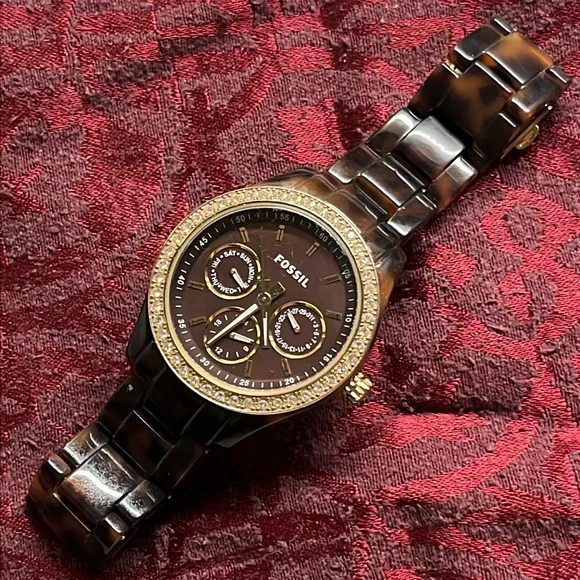 Fossil | Jewelry | Fossil Tortoiseshell Watch | Poshmark display picture 3